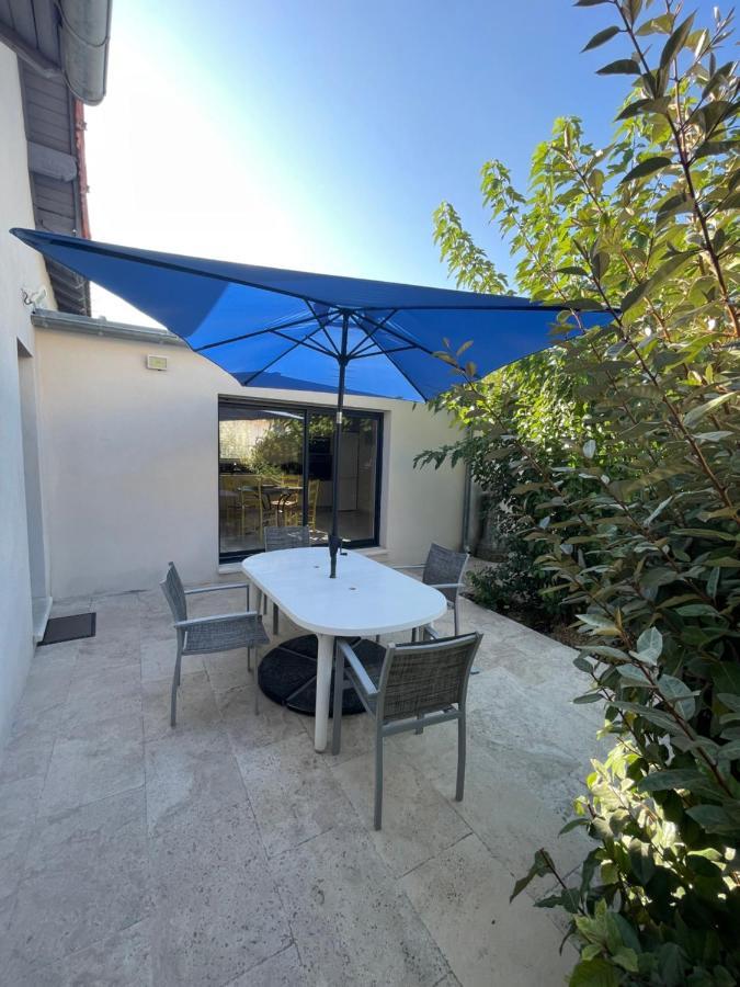Petite Maison Pres Du Centre LʼIsle-sur-la-Sorgue Eksteriør billede